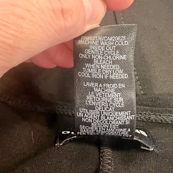 Guess Jeans black knit top, open sleeve shirt, tie up off shoulder Juniors Large - Picture 6 of 6